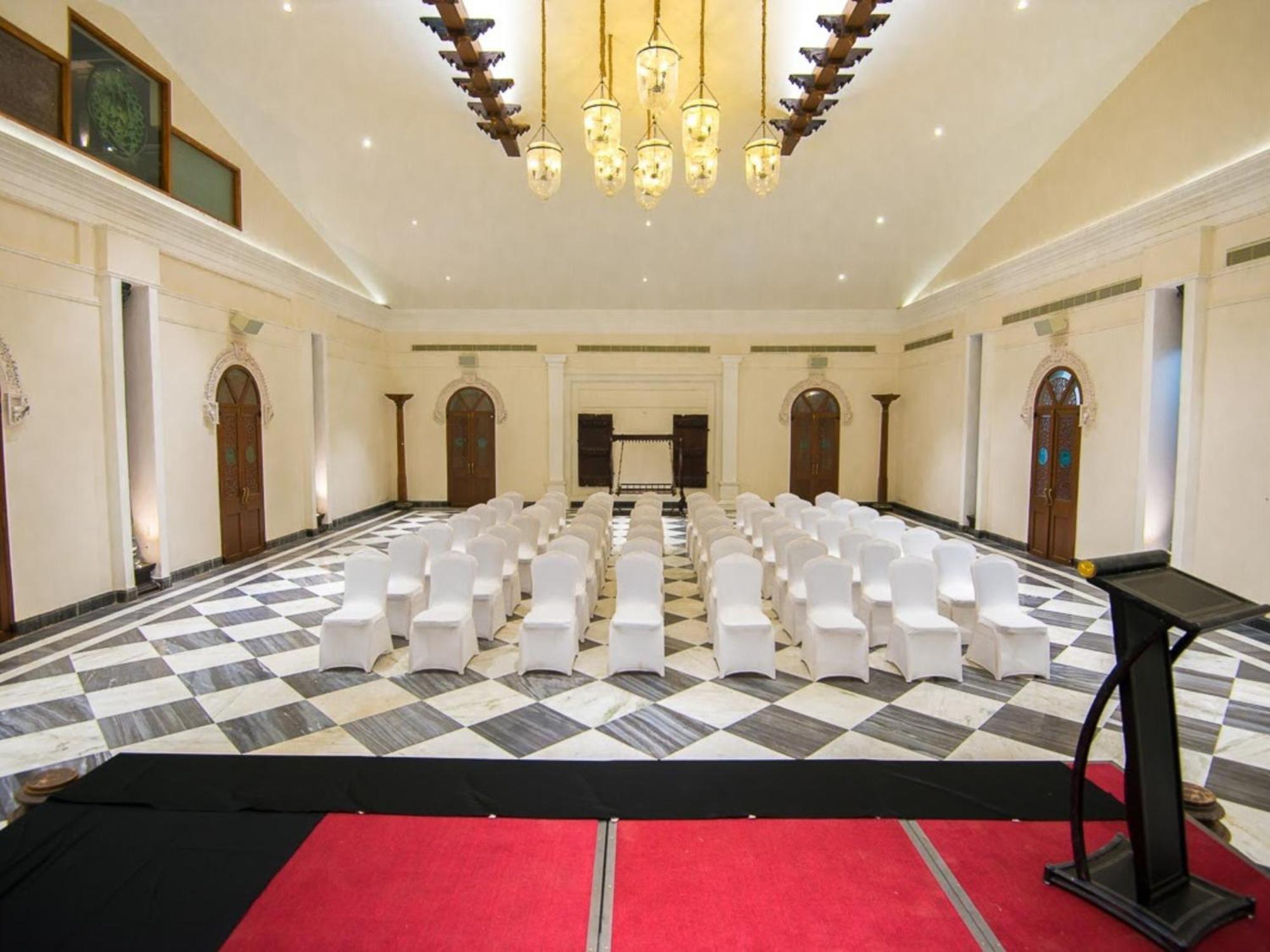Hotel Svatma - A Luxury Heritage 5*